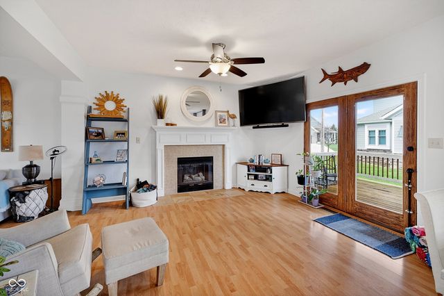 1020 Sunset Bay, Cicero, IN 46034