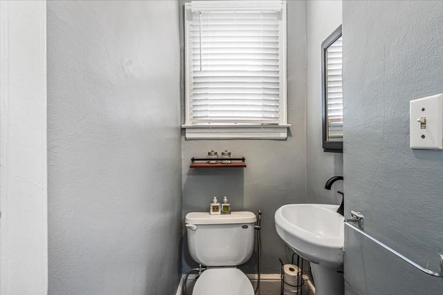 68-37 Nansen Street, New York City, NY 11375