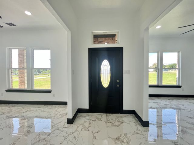 127 Valley Meadows Drive, Springtown, TX 76082