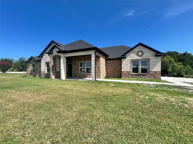 127 Valley Meadows Drive, Springtown, TX 76082