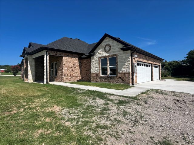 127 Valley Meadows Drive, Springtown, TX 76082
