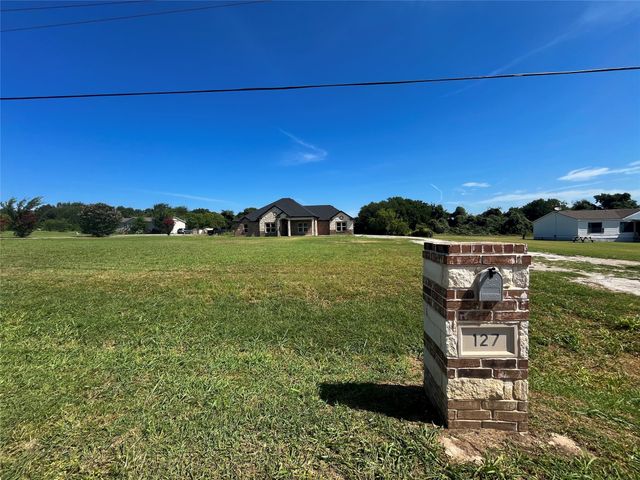 127 Valley Meadows Drive, Springtown, TX 76082