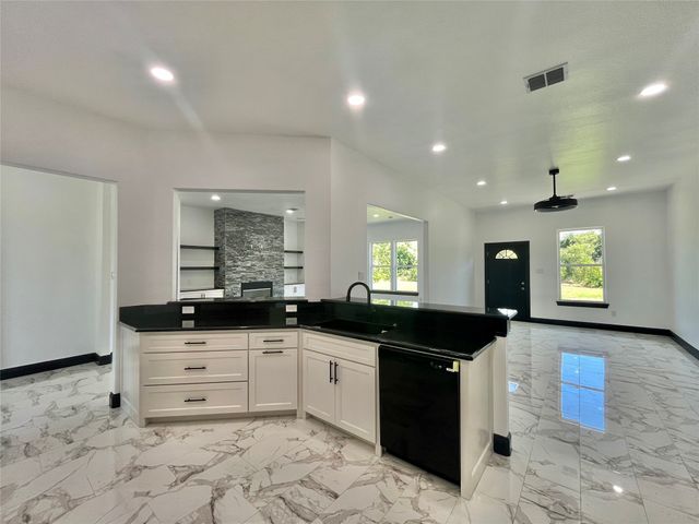127 Valley Meadows Drive, Springtown, TX 76082