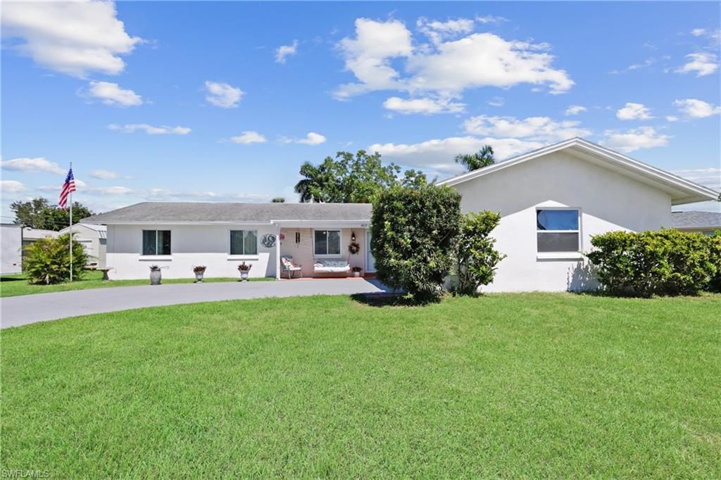 4517 Vinsetta AVE, NORTH FORT MYERS, FL 33903 — photo 2