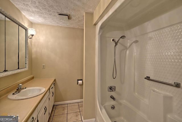 414 Leaning Chimney Drive, Clayton, GA 30525