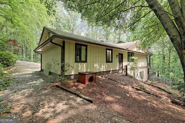414 Leaning Chimney Drive, Clayton, GA 30525