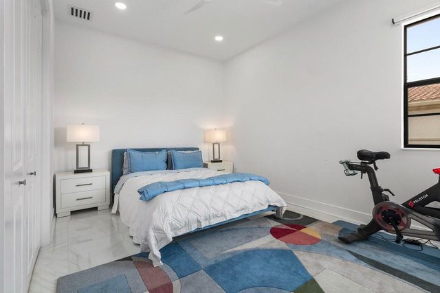 7587 Old Thyme Ct, Pompano Beach, FL 33076