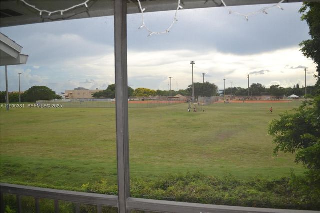 9727 Hammocks Blvd 207D, Miami, FL 33196