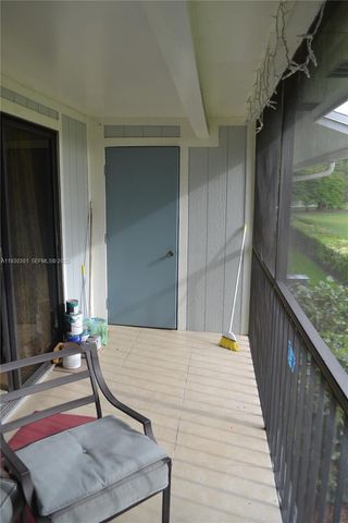 9727 Hammocks Blvd 207D, Miami, FL 33196