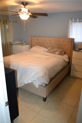 9727 Hammocks Blvd 207D, Miami, FL 33196