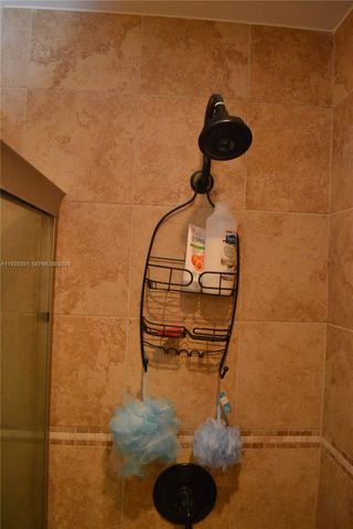 9727 Hammocks Blvd 207D, Miami, FL 33196