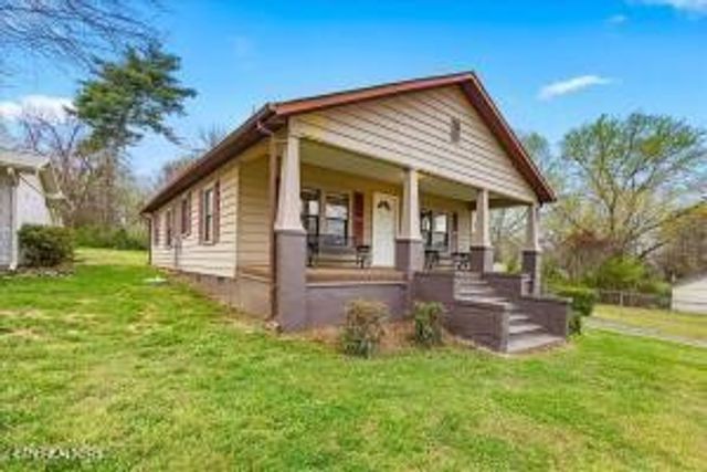 109 Fisher St, Athens, TN 37303