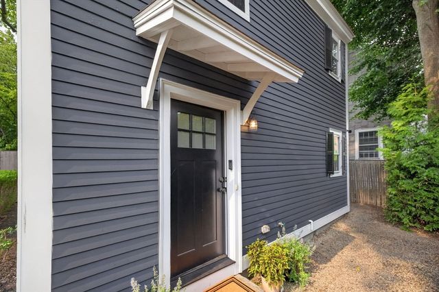 3 Federal Ct 3, Salem, MA 01970