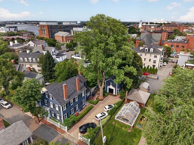 3 Federal Ct 3, Salem, MA 01970