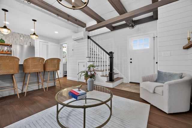 3 Federal Ct 3, Salem, MA 01970