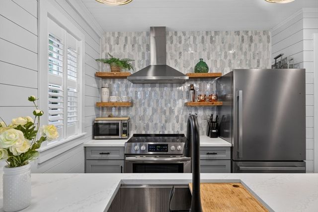 3 Federal Ct 3, Salem, MA 01970