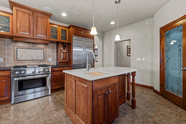 849 Whisper Falls LANE, Menasha, WI 54952