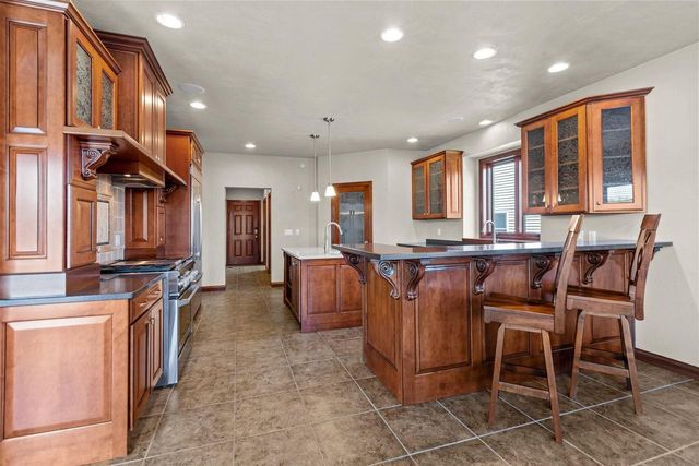 849 Whisper Falls LANE, Menasha, WI 54952