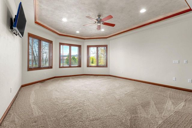 849 Whisper Falls LANE, Menasha, WI 54952