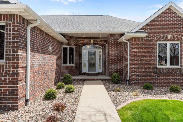 849 Whisper Falls LANE, Menasha, WI 54952
