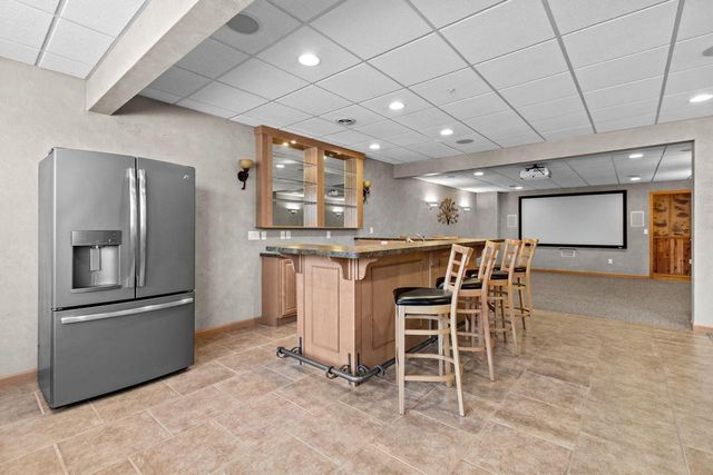 849 Whisper Falls LANE, Menasha, WI 54952