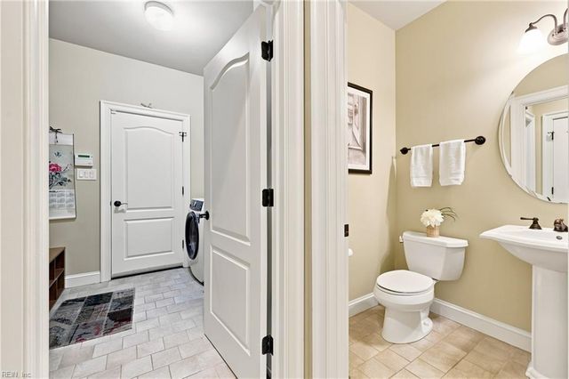 101 Adams CT, Carrollton, VA 23314