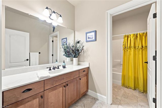 101 Adams CT, Carrollton, VA 23314