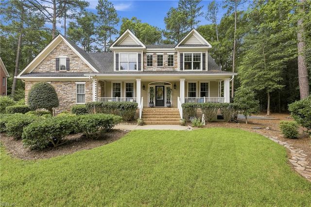 101 Adams CT, Carrollton, VA 23314