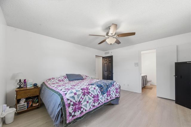2213 N Forest Park St, Derby, KS 67037
