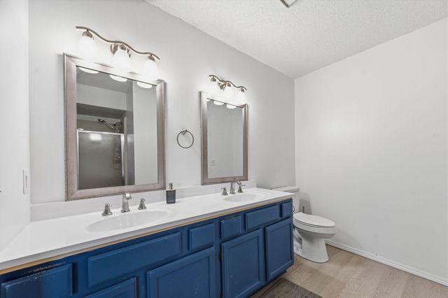 2213 N Forest Park St, Derby, KS 67037