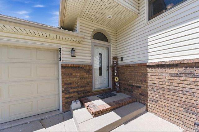 2213 N Forest Park St, Derby, KS 67037
