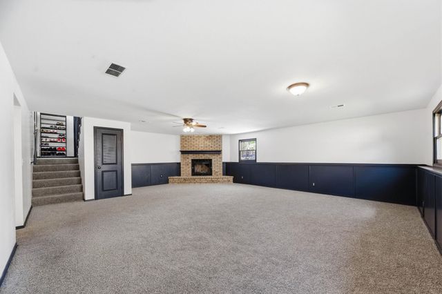 2213 N Forest Park St, Derby, KS 67037