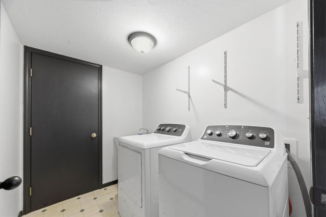 2213 N Forest Park St, Derby, KS 67037