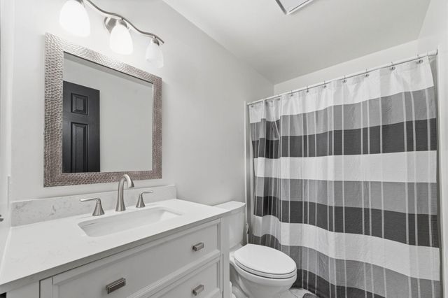 2213 N Forest Park St, Derby, KS 67037