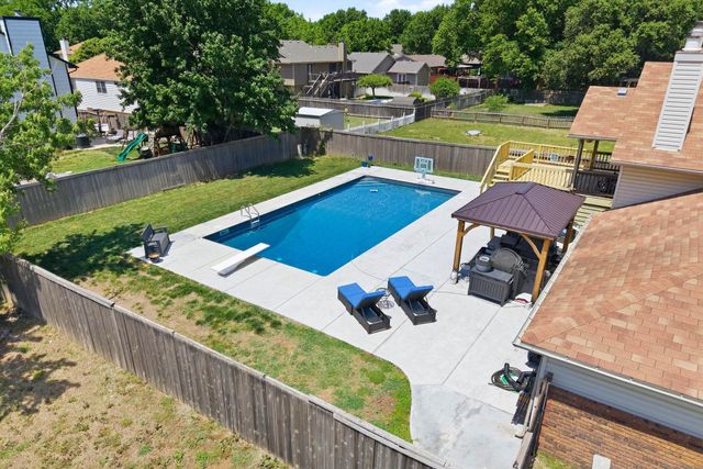 2213 N Forest Park St, Derby, KS 67037