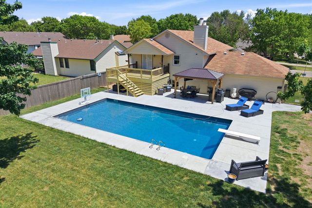 2213 N Forest Park St, Derby, KS 67037