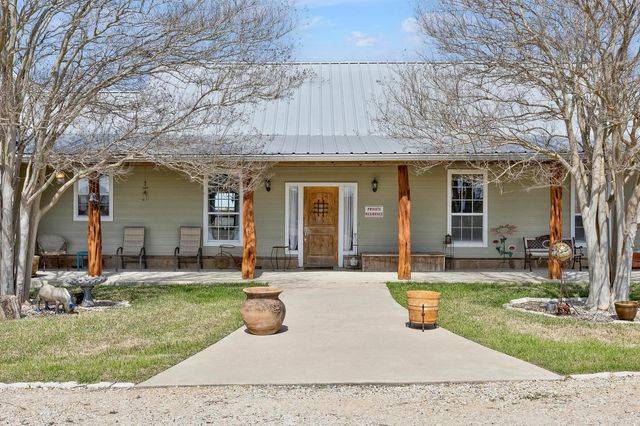 7355 Fm 713 RD, Dale, TX 78616