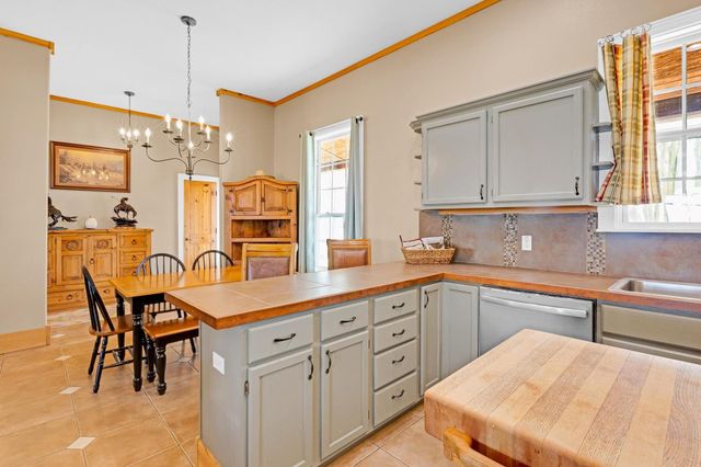 7355 Fm 713 RD, Dale, TX 78616