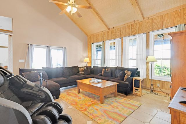 7355 Fm 713 RD, Dale, TX 78616