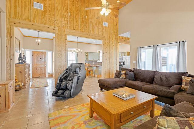 7355 Fm 713 RD, Dale, TX 78616