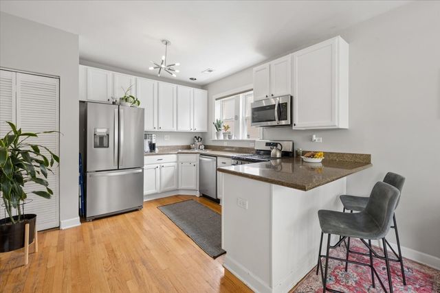 2531 N Talman Avenue 1W, Chicago, IL 60647