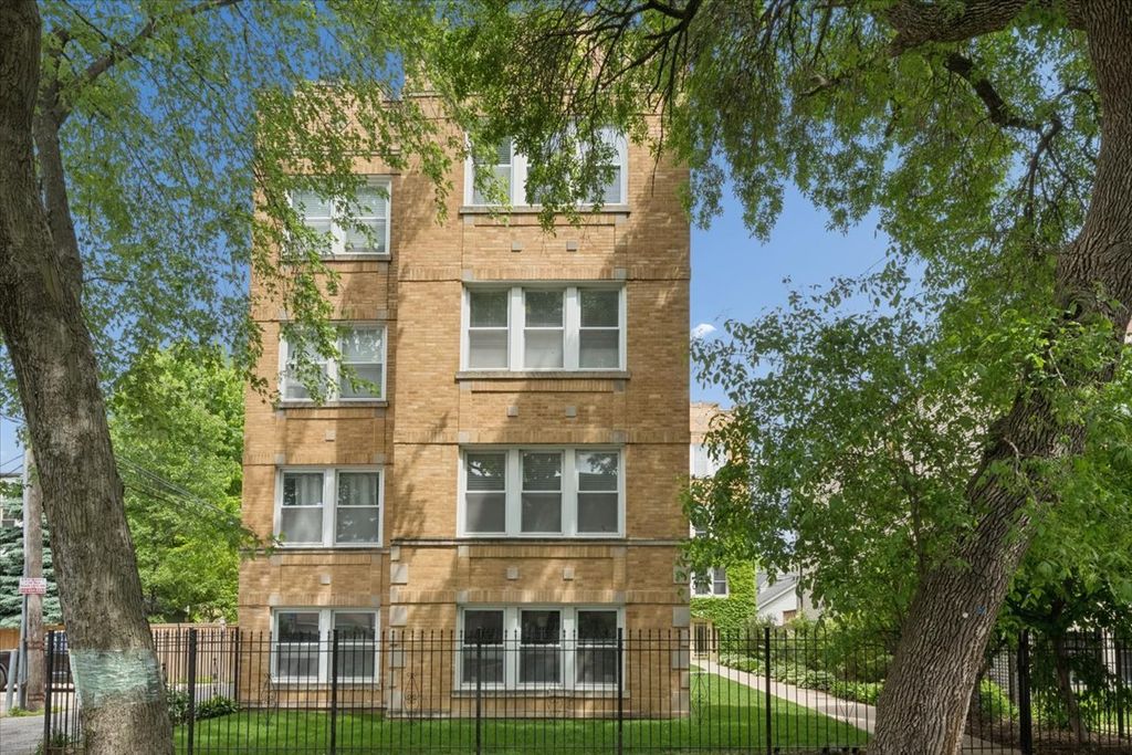 2531 N Talman Avenue 1W, Chicago, IL 60647