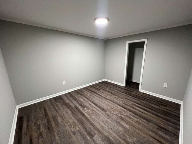 413 5th St, Lawrenceburg, TN 38464