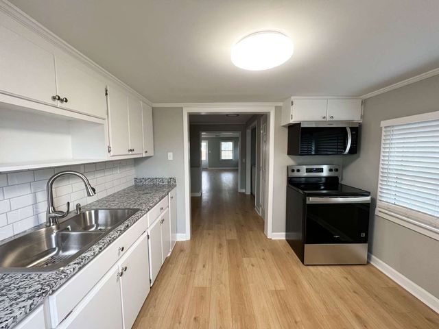 413 5th St, Lawrenceburg, TN 38464