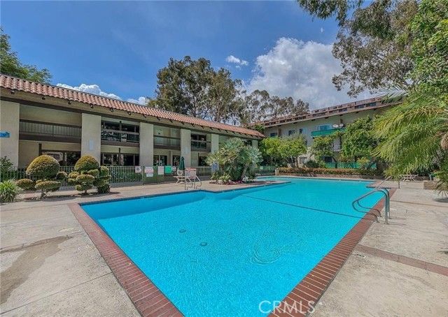 5460 White Oak, Encino (los Angeles), CA 91316