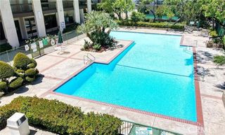 5460 White Oak, Encino (los Angeles), CA 91316