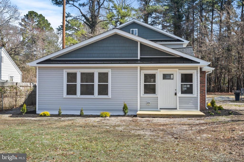 421 W MAIN ST, Fruitland, MD 21826