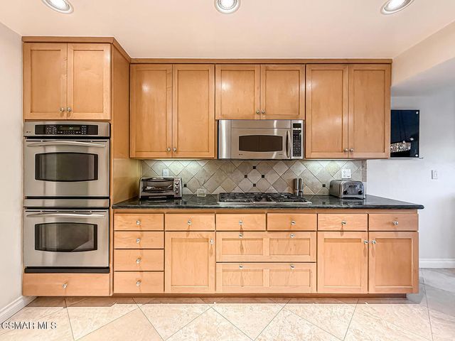 173 Pebble Beach Drive, Newbury Park, CA 91320