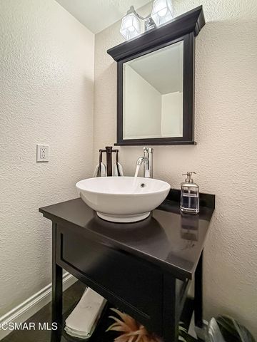 173 Pebble Beach Drive, Newbury Park, CA 91320