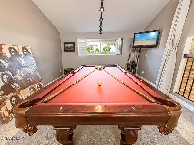 173 Pebble Beach Drive, Newbury Park, CA 91320